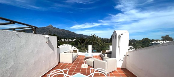 2 bedrooms Penthouse in Marbella, Spain No. 113410 10