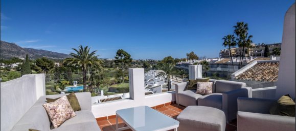 2 bedrooms Penthouse in Marbella, Spain No. 113410 5