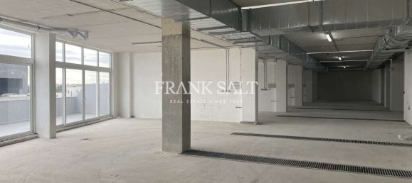  Factory in Qormi, Malta No. 13178 3