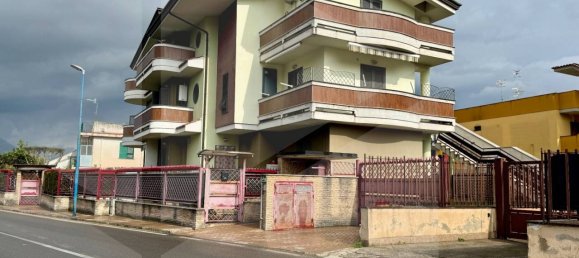 3 rooms Duplex in Castello di Cisterna, Italy No. 23042 24