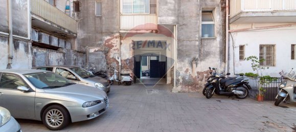 Квартира с 5 спальнями в Катания, Италия № 331557 32