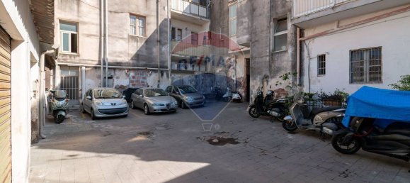 Квартира с 5 спальнями в Катания, Италия № 331557 31