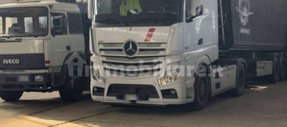 50m² Warehouse in Montecchio Emilia, Italy No. 282354 37