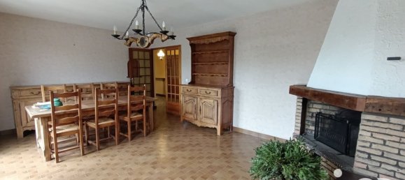 3 bedrooms House in Givet, France No. 59825 4