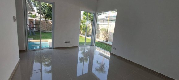 3 Schlafzimmer Villa in Pattaya, Thailand, Nr. 82678 8