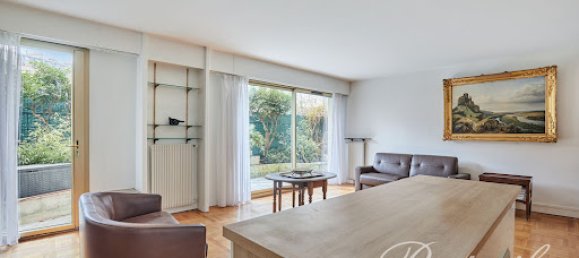 1 bedroom Apartment in Paris, France No. 164407 2