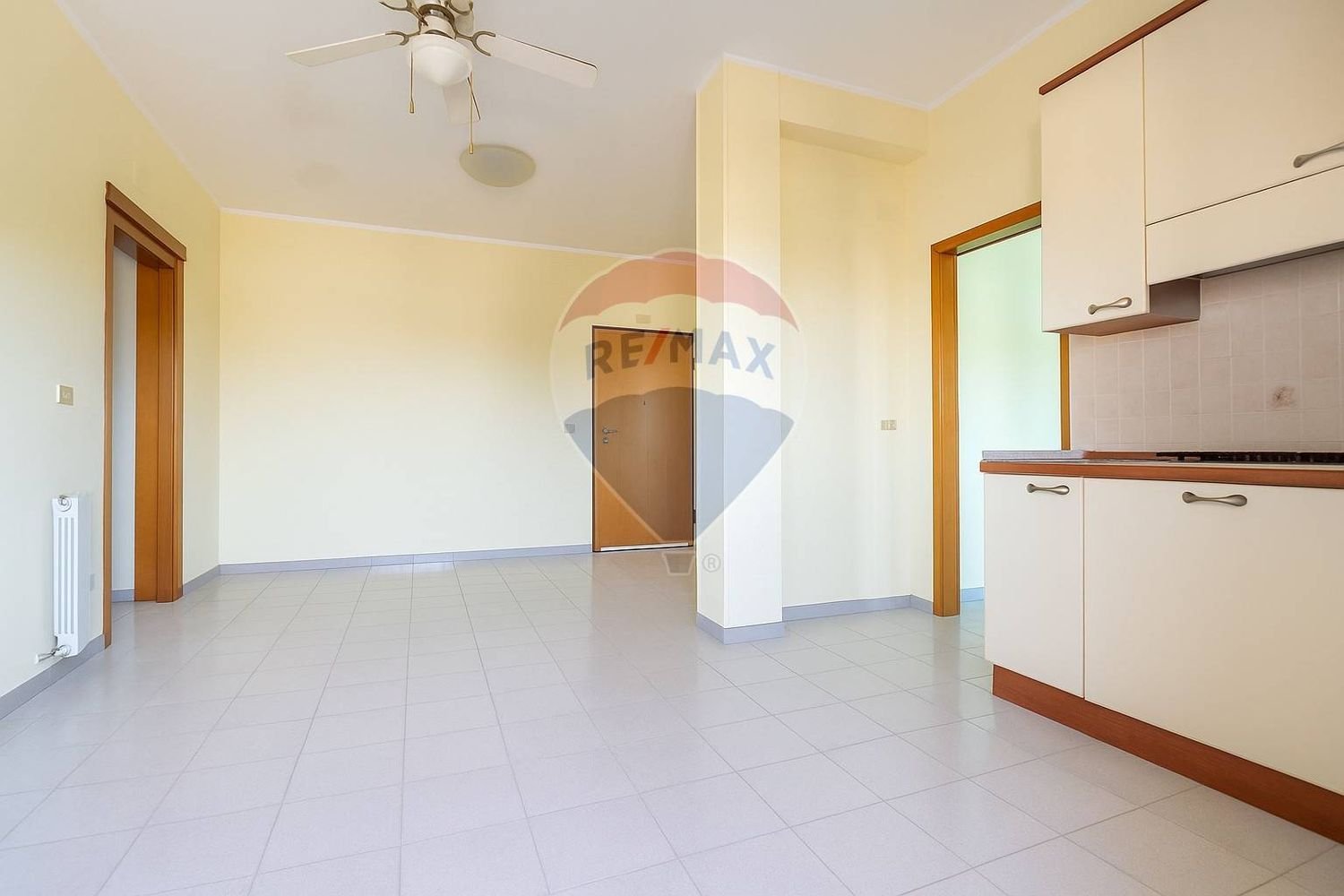 3-salle Appartement à Francavilla al Mare, Italy No. 278918