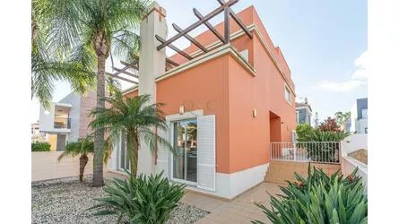 3 bedrooms Villa in Montenegro, Portugal No. 200698