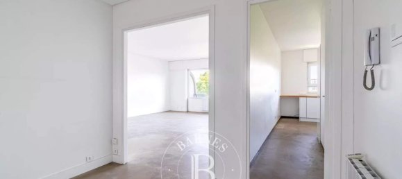 Квартира с 2 спальнями в Нёйи-сюр-Сен, Франция № 326700 17