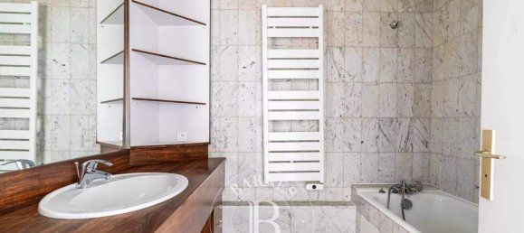 Квартира с 2 спальнями в Нёйи-сюр-Сен, Франция № 326700 6