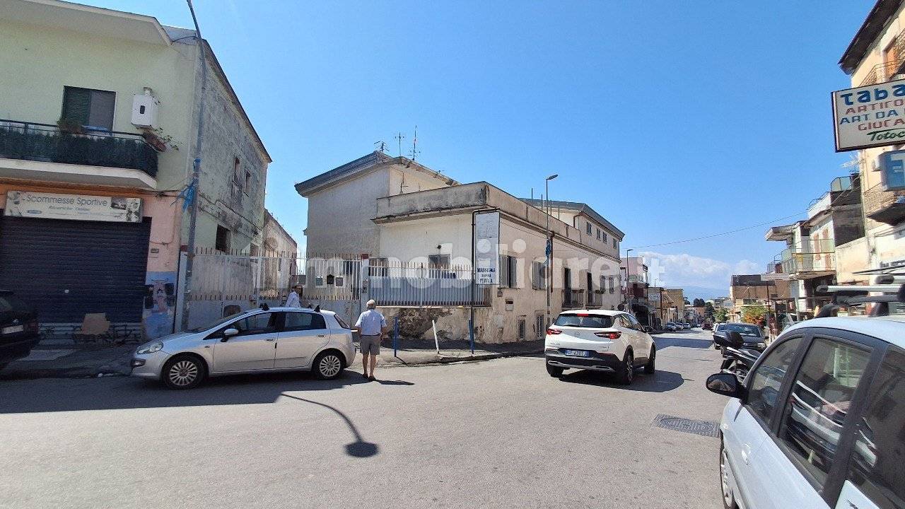 3 bedrooms Apartment in Boscotrecase, Italy No. 299218