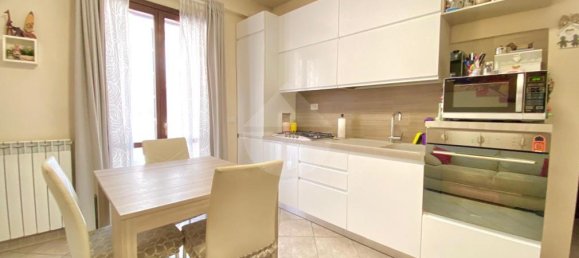 2 rooms Apartment in Rome, Italy No. 296440 10