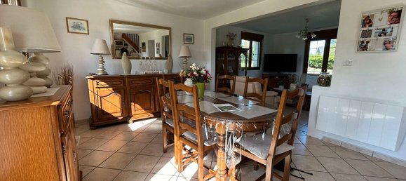 2 bedrooms House in Manche, France No. 358730 5