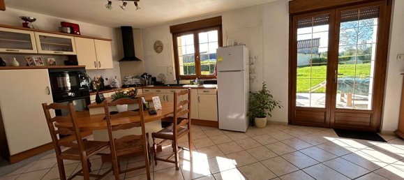 2 bedrooms House in Manche, France No. 358730 4