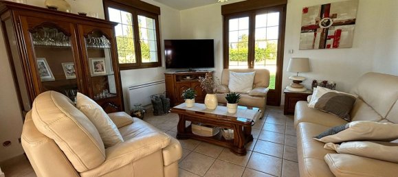 2 bedrooms House in Manche, France No. 358730 6