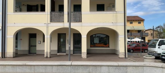 Коммерческая недвижимость 171м² в Камподарсего, Италия № 225581 2