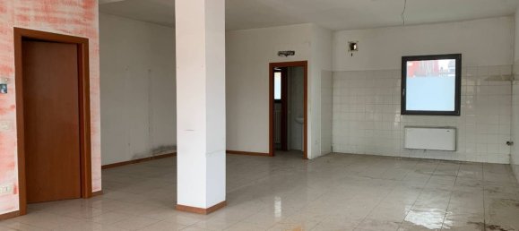 Коммерческая недвижимость 171м² в Камподарсего, Италия № 225581 11