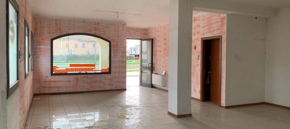 Коммерческая недвижимость 171м² в Камподарсего, Италия № 225581 9