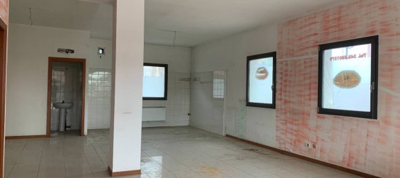 Коммерческая недвижимость 171м² в Камподарсего, Италия № 225581 10