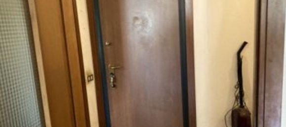 2-salle Appartement à Trezzano sul Naviglio, Italy No. 6288 5