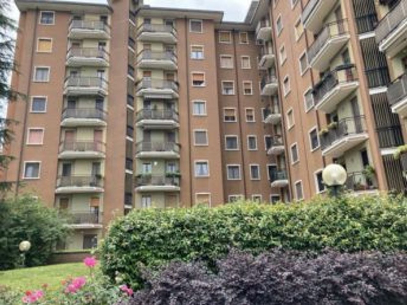 2-salle Appartement à Trezzano sul Naviglio, Italy No. 6288