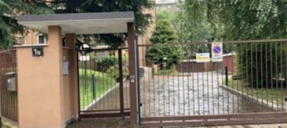 2-salle Appartement à Trezzano sul Naviglio, Italy No. 6288 3