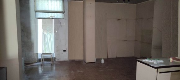 Gewerbliche Immobilie in Bari, Italy 142m², Nr. 254286 12