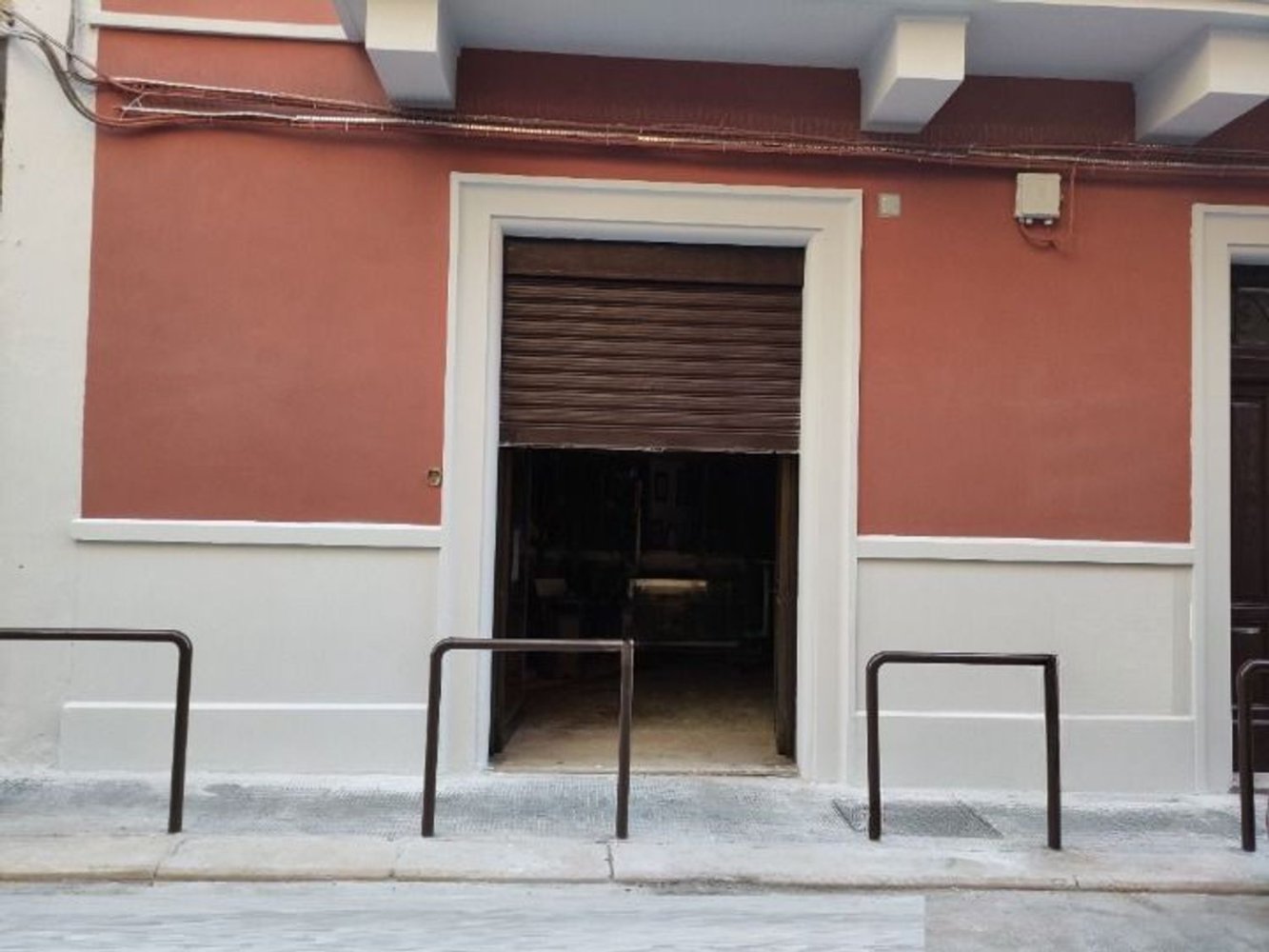 Gewerbliche Immobilie in Bari, Italy 142m², Nr. 254286