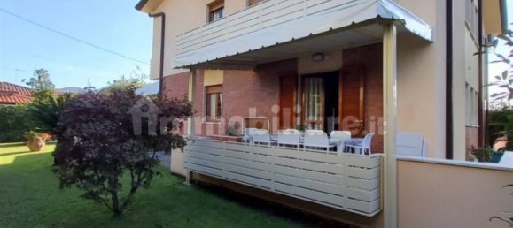 4 bedrooms Villa in Forte dei Marmi, Italy No. 139612 3