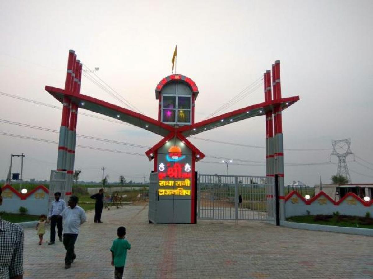  Land in Mathura, India No. 40511
