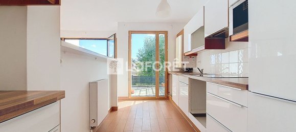 3 bedrooms Apartment in Viry-Chatillon, France No. 169180 3