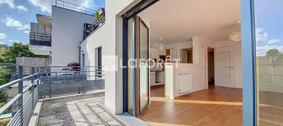 3 bedrooms Apartment in Viry-Chatillon, France No. 169180 2