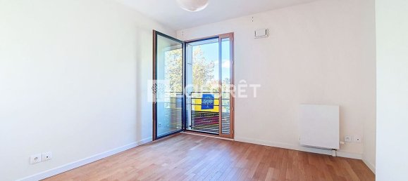 3 bedrooms Apartment in Viry-Chatillon, France No. 169180 8