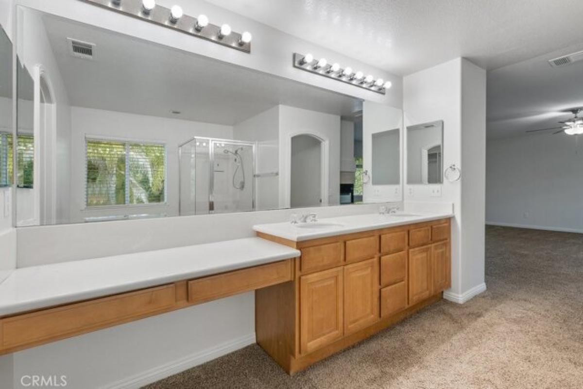 Casa T5 em Corona, USA N.º 220075