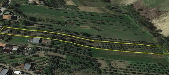 1 room Land in Roseto degli Abruzzi, Italy No. 138740 2