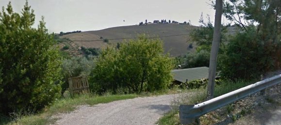 1 room Land in Roseto degli Abruzzi, Italy No. 138740 4