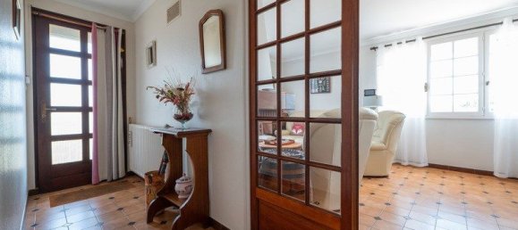 3 bedrooms House in Charente-Maritime, France No. 296107 4