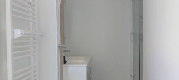 2 bedrooms Apartment in Bourges, France No. 100472 10