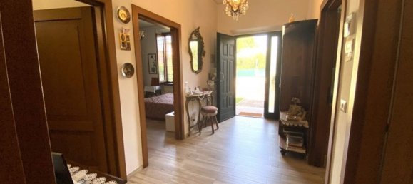 3-salle Villa à Montecatini Terme, Italy No. 270269 25