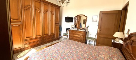 3-salle Villa à Montecatini Terme, Italy No. 270269 16