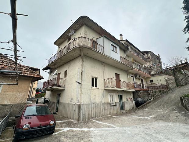 8 rooms Apartment in Agerola, Italy No. 251734