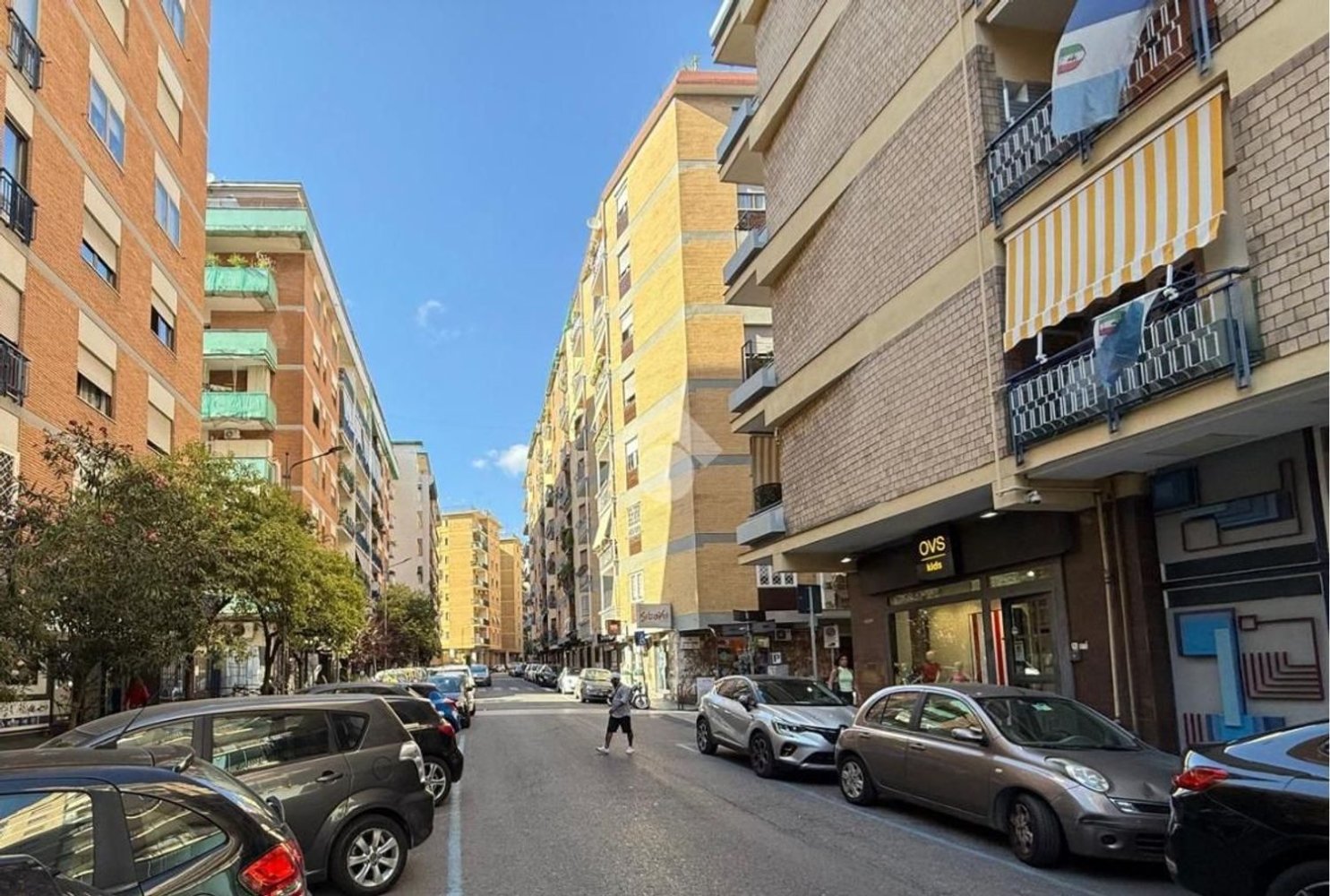 30m² Commercial property in Naples, Italy No. 300879