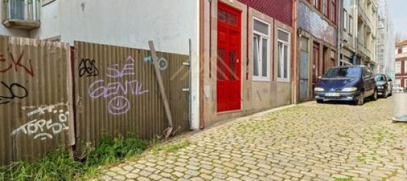 2 chambres Appartement à Porto, Portugal No. 146786 17