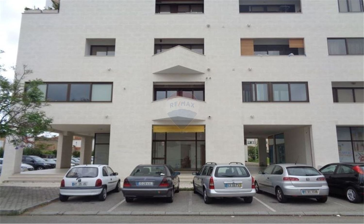 28m² Commercial property in Ventosa do Bairro, Portugal No. 66057