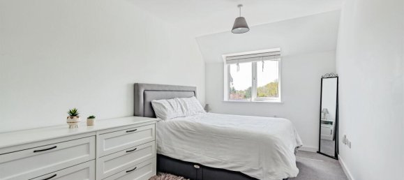 2 bedrooms Apartment in Crawley, United Kingdom No. 6276 10
