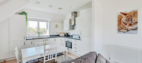 2 bedrooms Apartment in Crawley, United Kingdom No. 6276 4