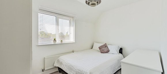 2 bedrooms Apartment in Crawley, United Kingdom No. 6276 12