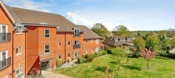 2 bedrooms Apartment in Crawley, United Kingdom No. 6276 9