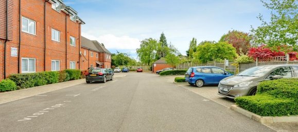 2 bedrooms Apartment in Crawley, United Kingdom No. 6276 16