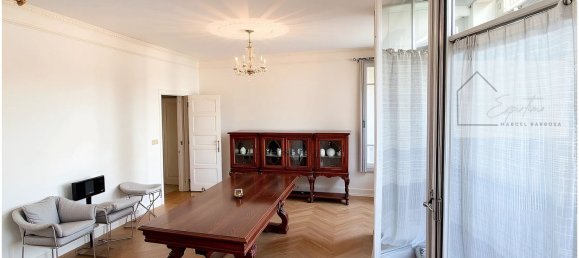 2 bedrooms Apartment in Paris, France No. 334742 2